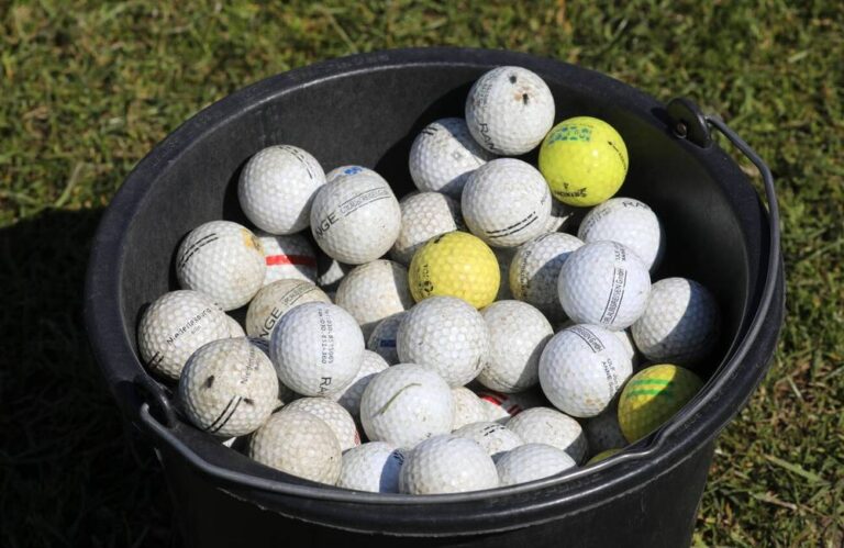 How many golf balls fit in a 5 gallon bucket